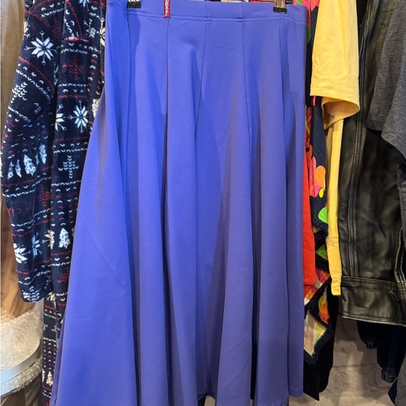 Hard Tail • NWT $120 Fit 'N Flare Knee Skirt - Picture 2 of 8